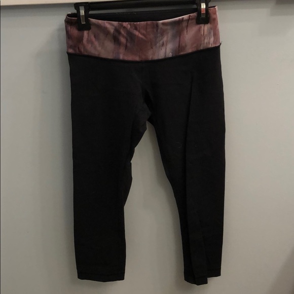 Lululemon crops - Picture 1 of 2